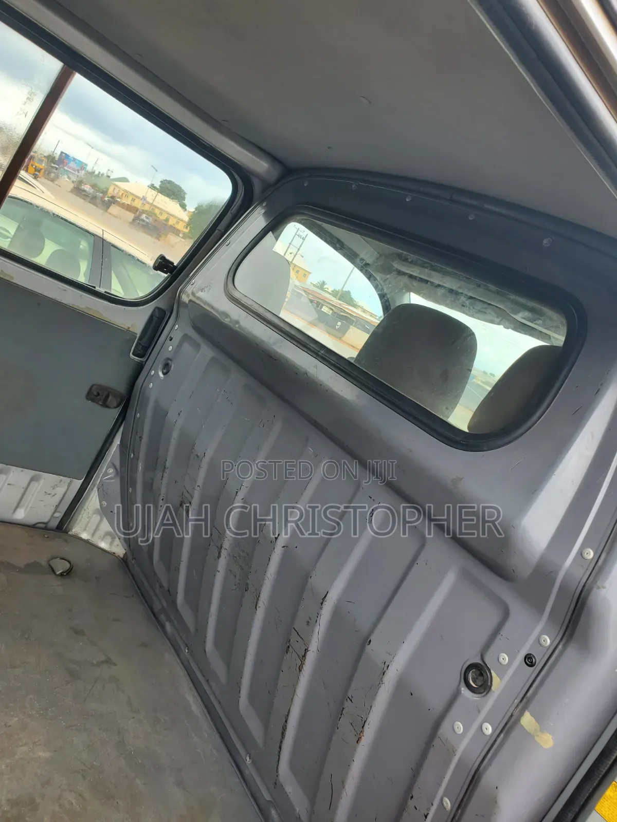Toyota HiAce 2010