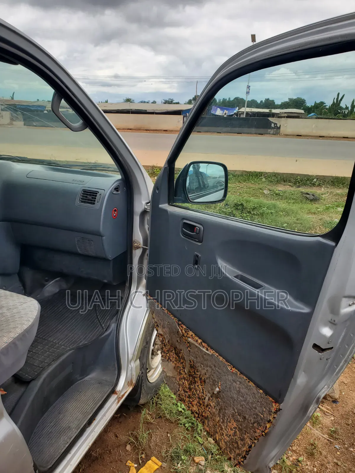 Toyota HiAce 2010