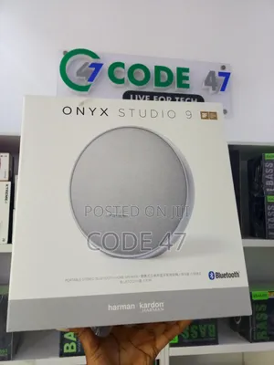 Onyx Studio 9