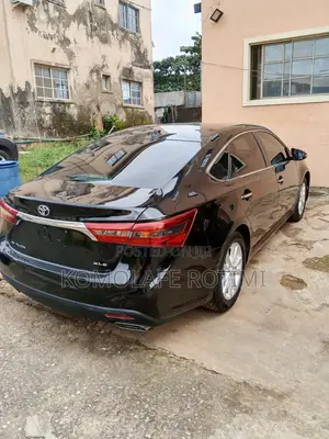 Toyota Avalon XLE FWDSedan (3.6L 6cyl 6A) 2016 Black