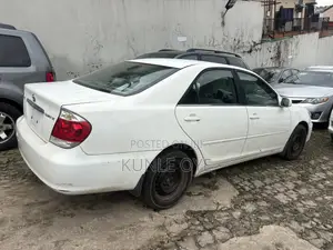 Toyota Camry LE 4dr Sedan (2.4L 4cyl 5A) 2006 White