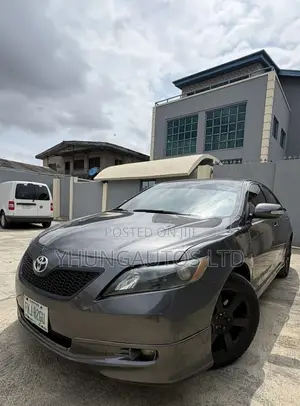 Toyota Camry SE V6 4dr Sedan (3.5L 6cyl 6AM) 2009 Gray