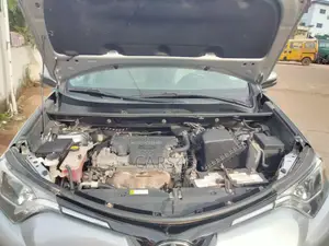 Toyota RAV4 2016 Silver