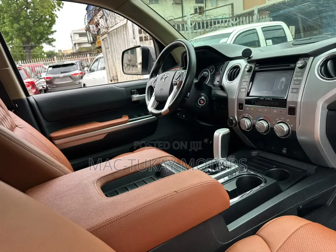 Toyota Tundra 2014 White
