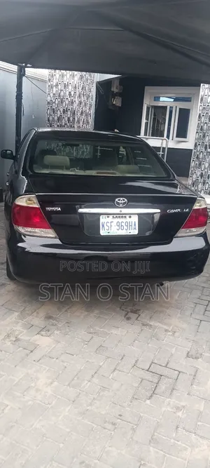 Toyota Camry XLE 4dr Sedan (2.4L 4cyl 4A) 2004 Black