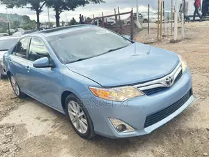 Toyota Camry XLE V6 4dr Sedan (3.5L 6cyl 6A) 2013 Blue