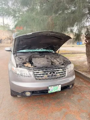 Infiniti FX35 Base 4x4 (3.5L 6cyl 5A) 2005 Gray