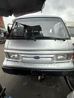 Ford E250 2005 Silver