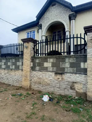 3bdrm Block of Flats in Joju Igbala Sango for sale
