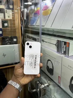 Apple iPhone 13 128 GB White