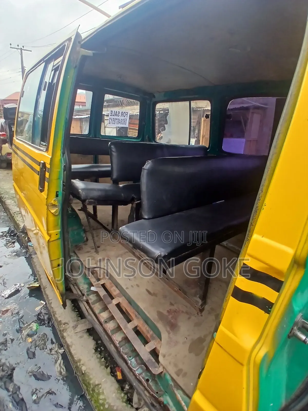 Volkswagen Transporter 2004 Yellow
