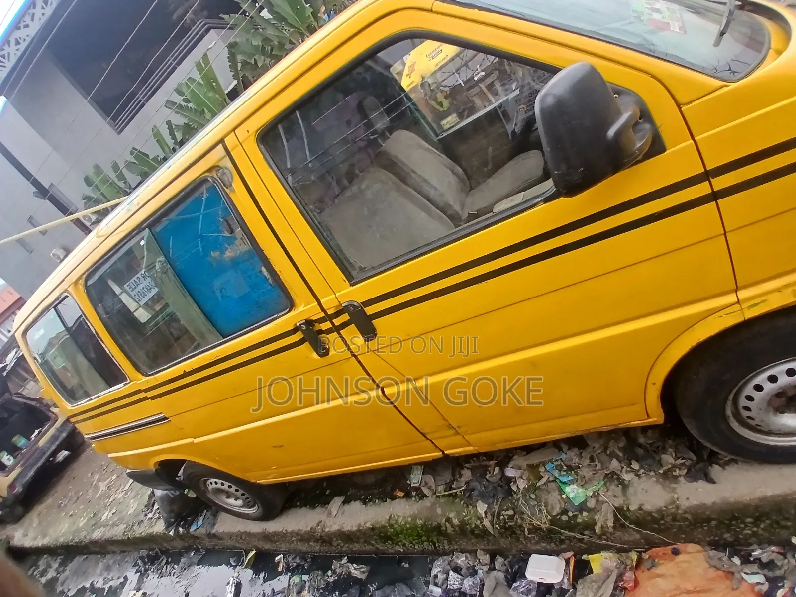 Volkswagen Transporter 2004 Yellow
