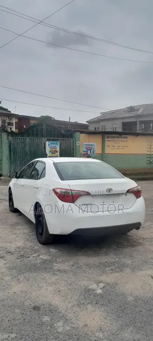 Toyota Corolla 2016 White