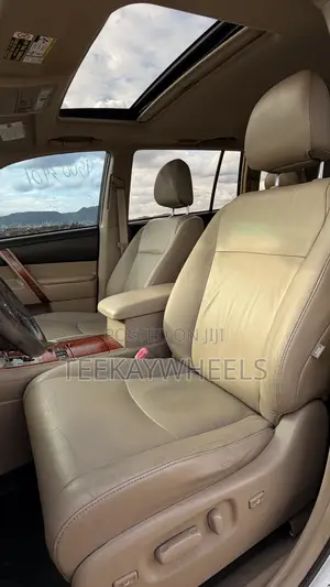 Toyota Highlander Limited 2011 White