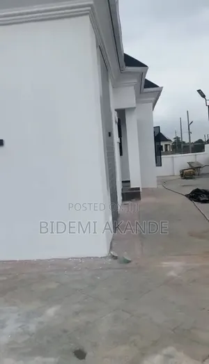 4bdrm Bungalow in Blue Stone, Obafemi-Owode for sale