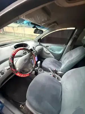Toyota Yaris 2004 Blue