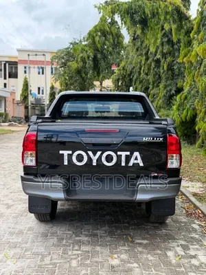Toyota Hilux WorkMate 2026 Black