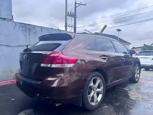 Toyota Venza 2010 Brown