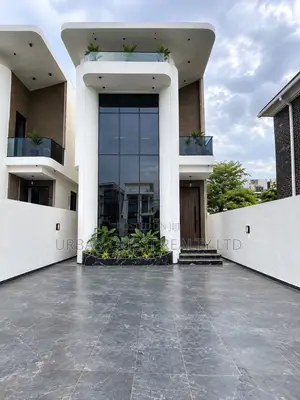 5bdrm Duplex in Lekki for sale