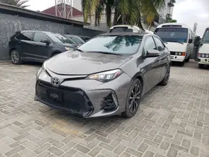 Toyota Corolla 2018 Gray