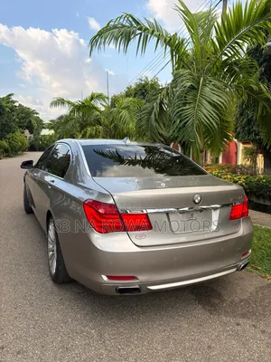 BMW 7 Series 740i 4dr Sedan (3.0L 6cyl Turbo 8A) 2014 Gold