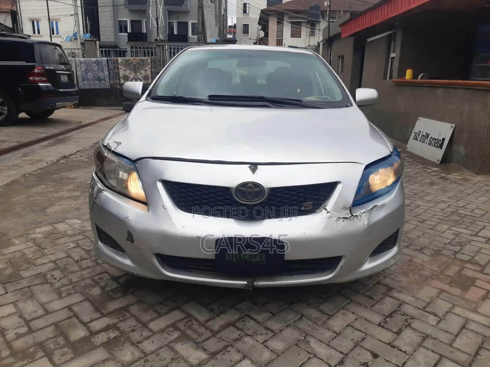 Toyota Corolla 2010 Silver