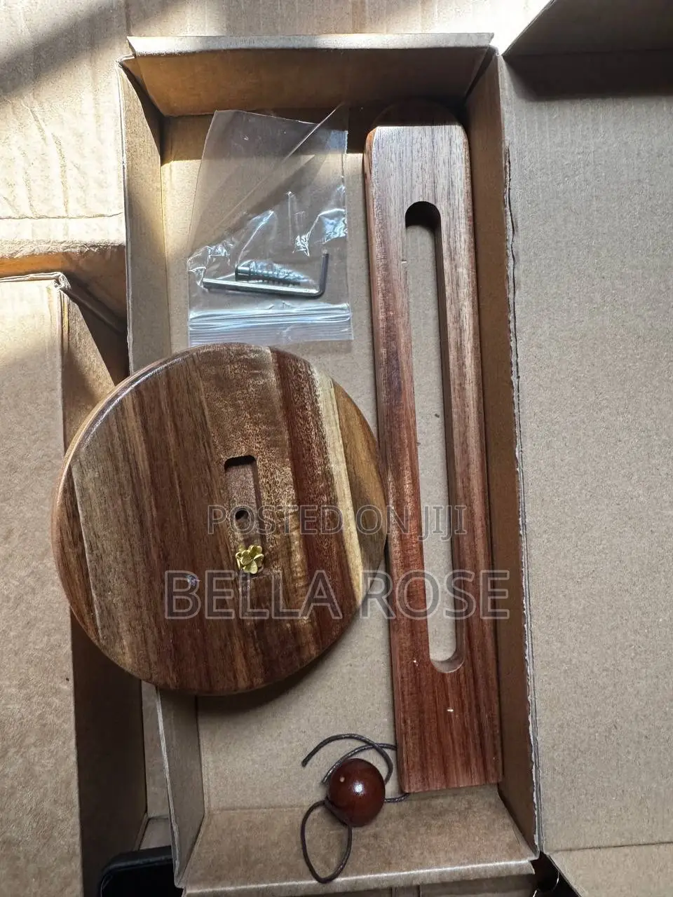 Wooden Tissue Holder