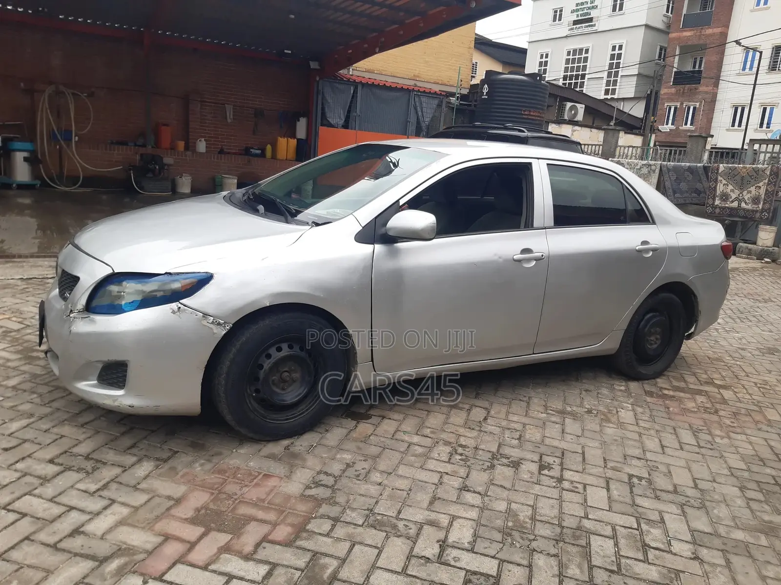 Toyota Corolla 2010 Silver
