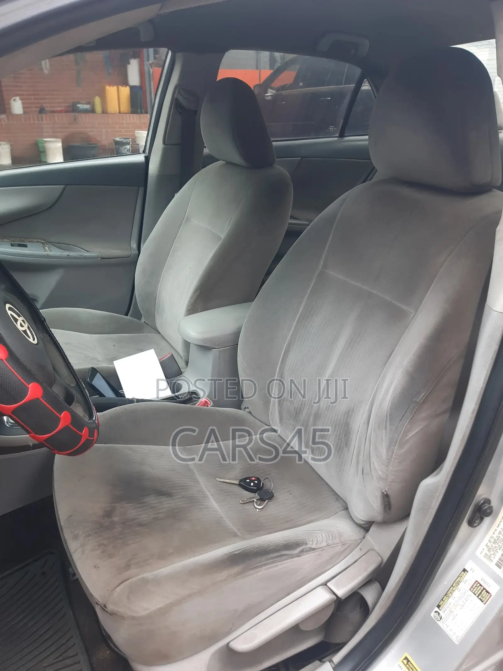 Toyota Corolla 2010 Silver