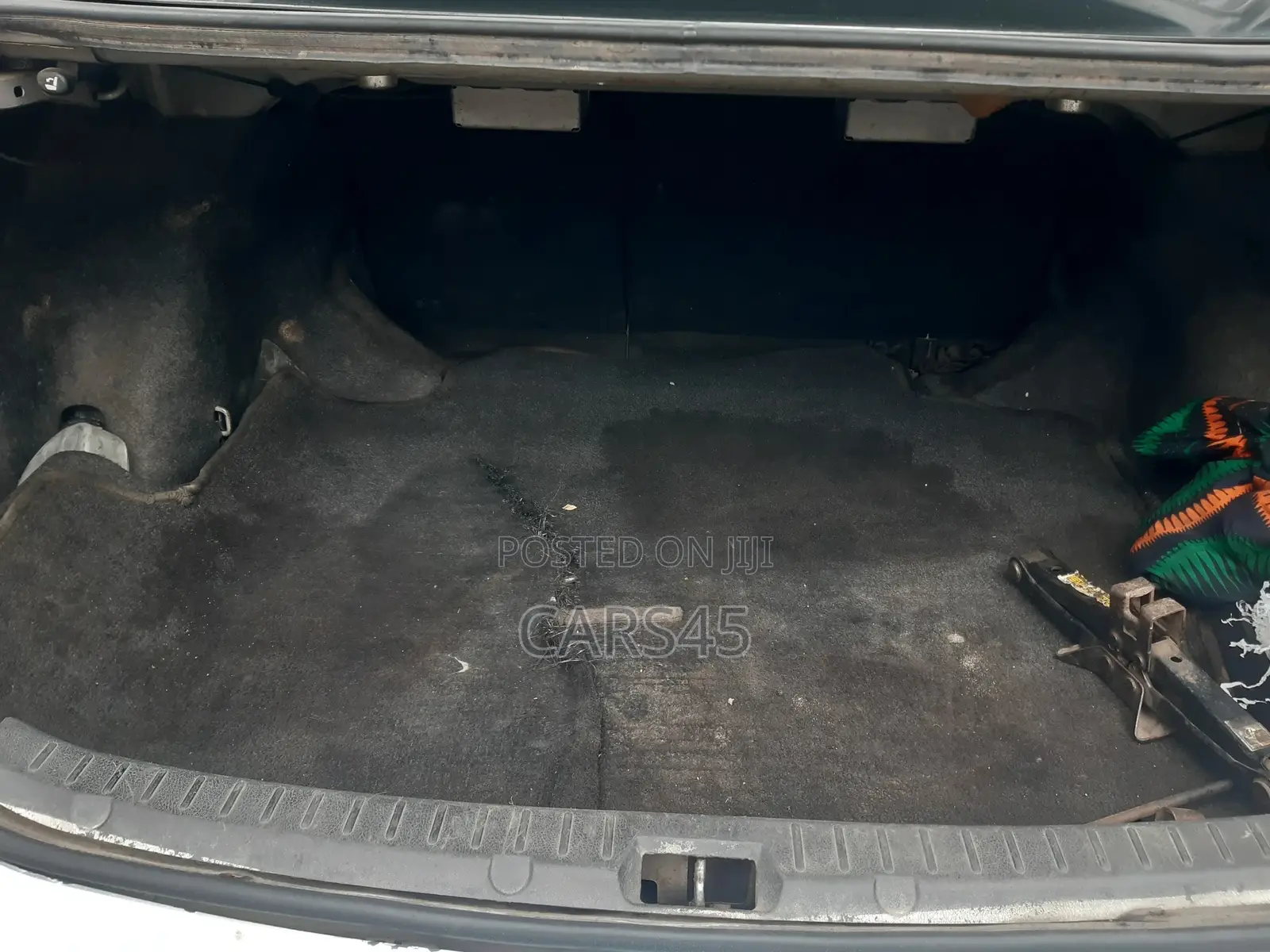 Toyota Corolla 2010 Silver