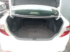 Toyota Camry 2014 White