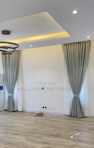 King’s Amazing Curtain