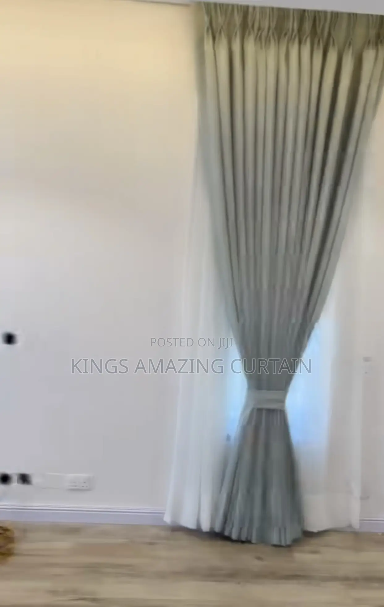 King’s Amazing Curtain