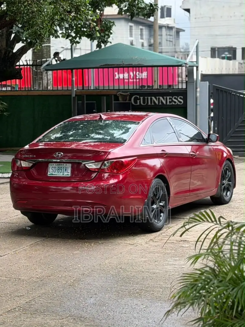 Hyundai Sonata 2013 Red