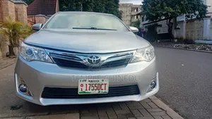 Toyota Camry 2014 Silver