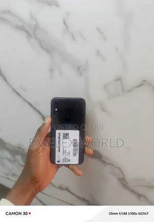 Apple iPhone XR 128 GB Black
