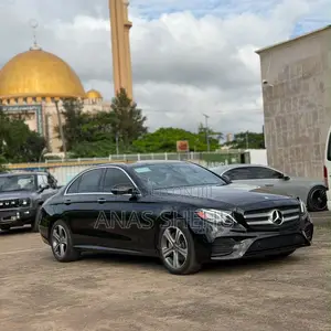 Mercedes-Benz E300 2017 Black