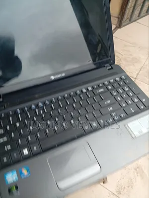 Laptop Packard Bell EasyNote BU45 8GB Intel Core i3 HDD 500GB