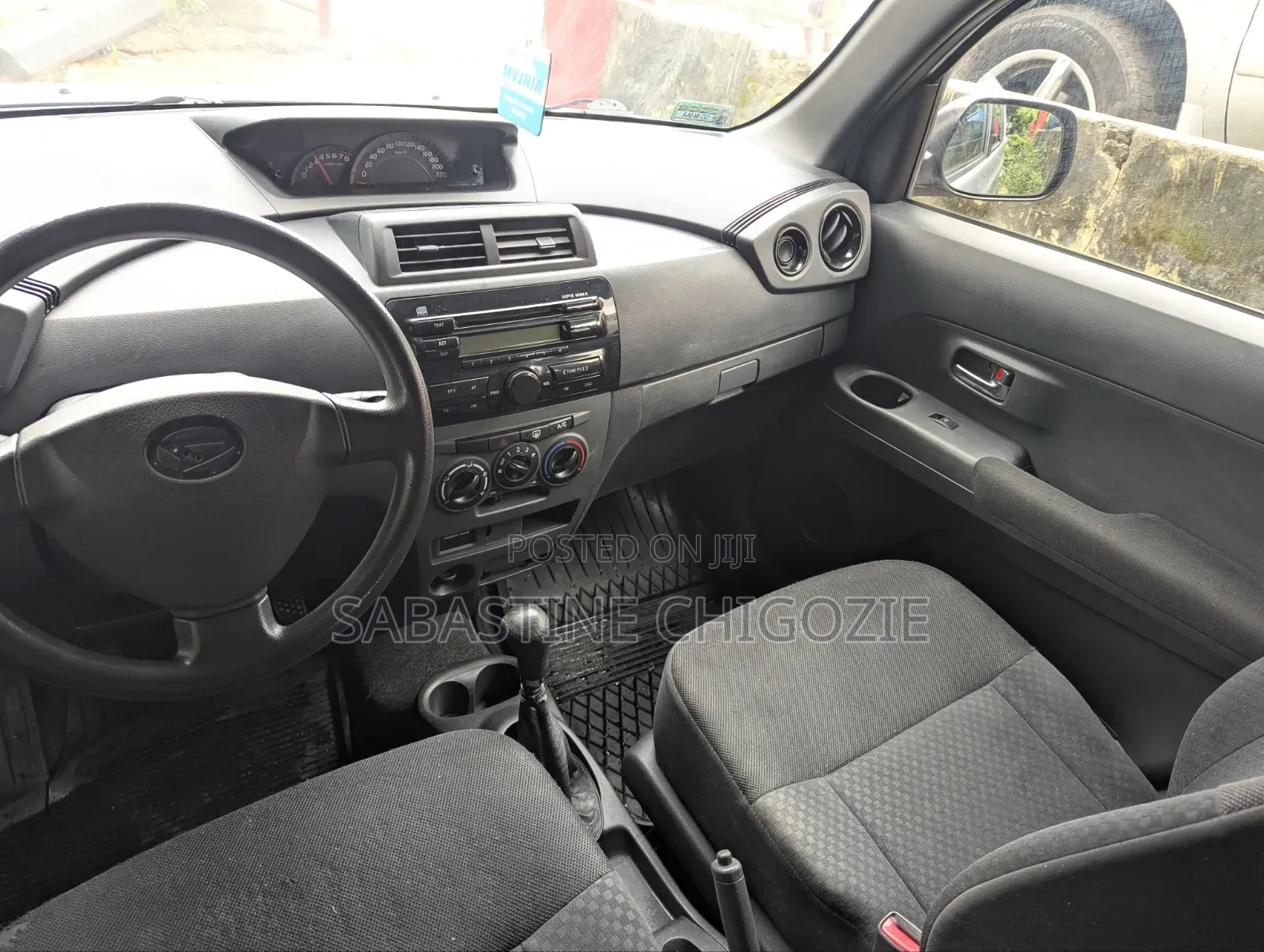 Toyota bB 2014 Silver