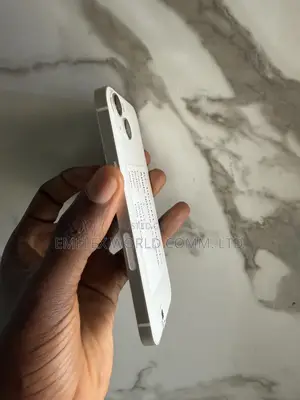 Apple iPhone 13 128 GB White