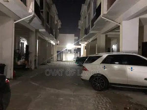 4bdrm Duplex in Harris Drive, VGC / Ajah for rent