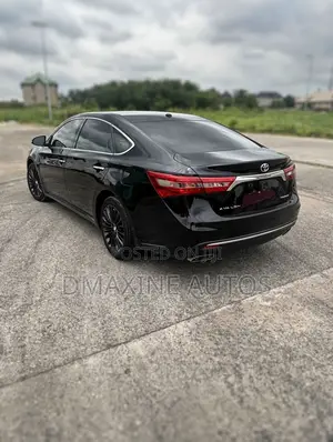 Toyota Avalon Touring Sedan FWD (3.5 6cyl 6A) 2017 Black