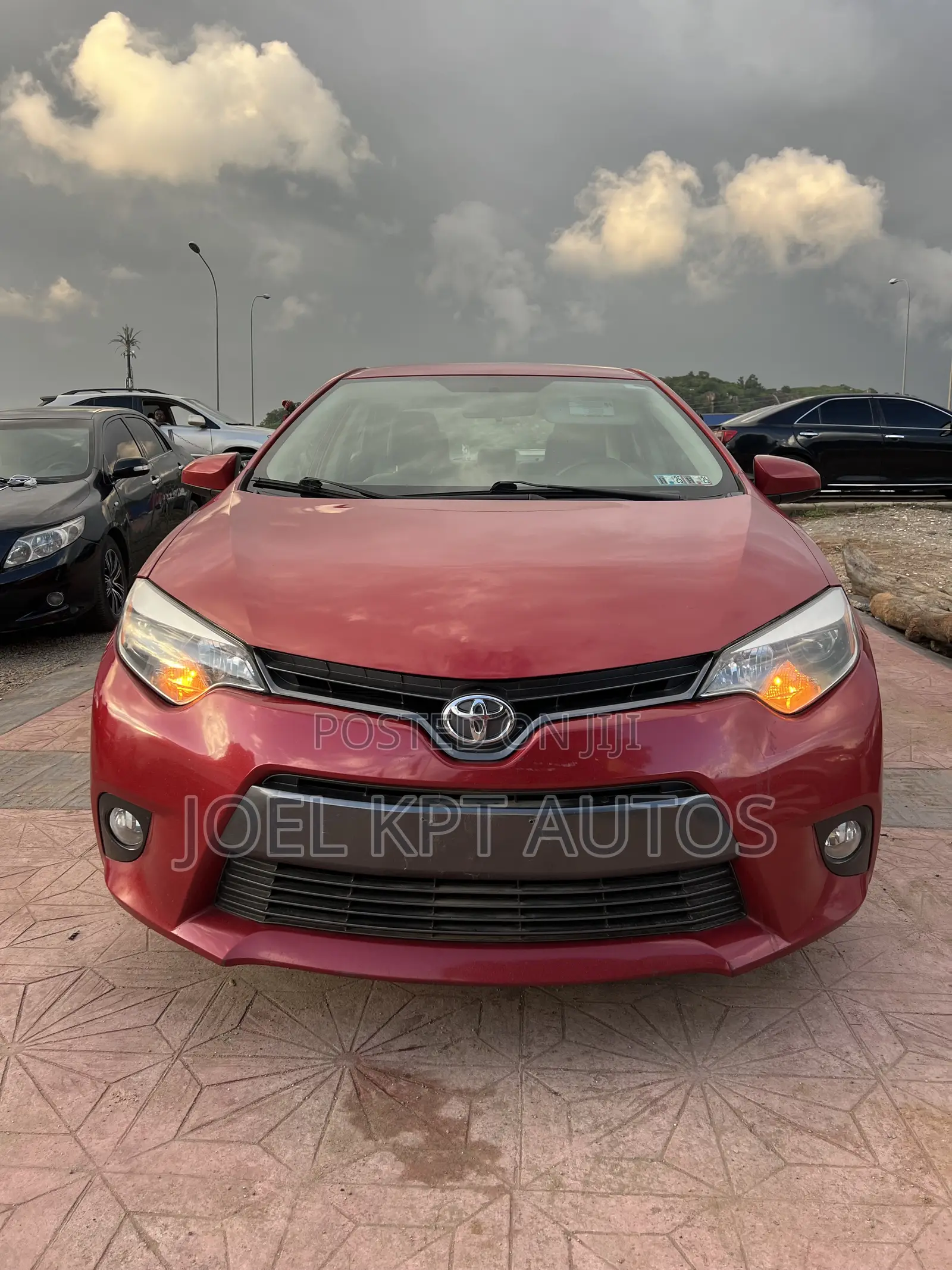 Toyota Corolla 2015 Red