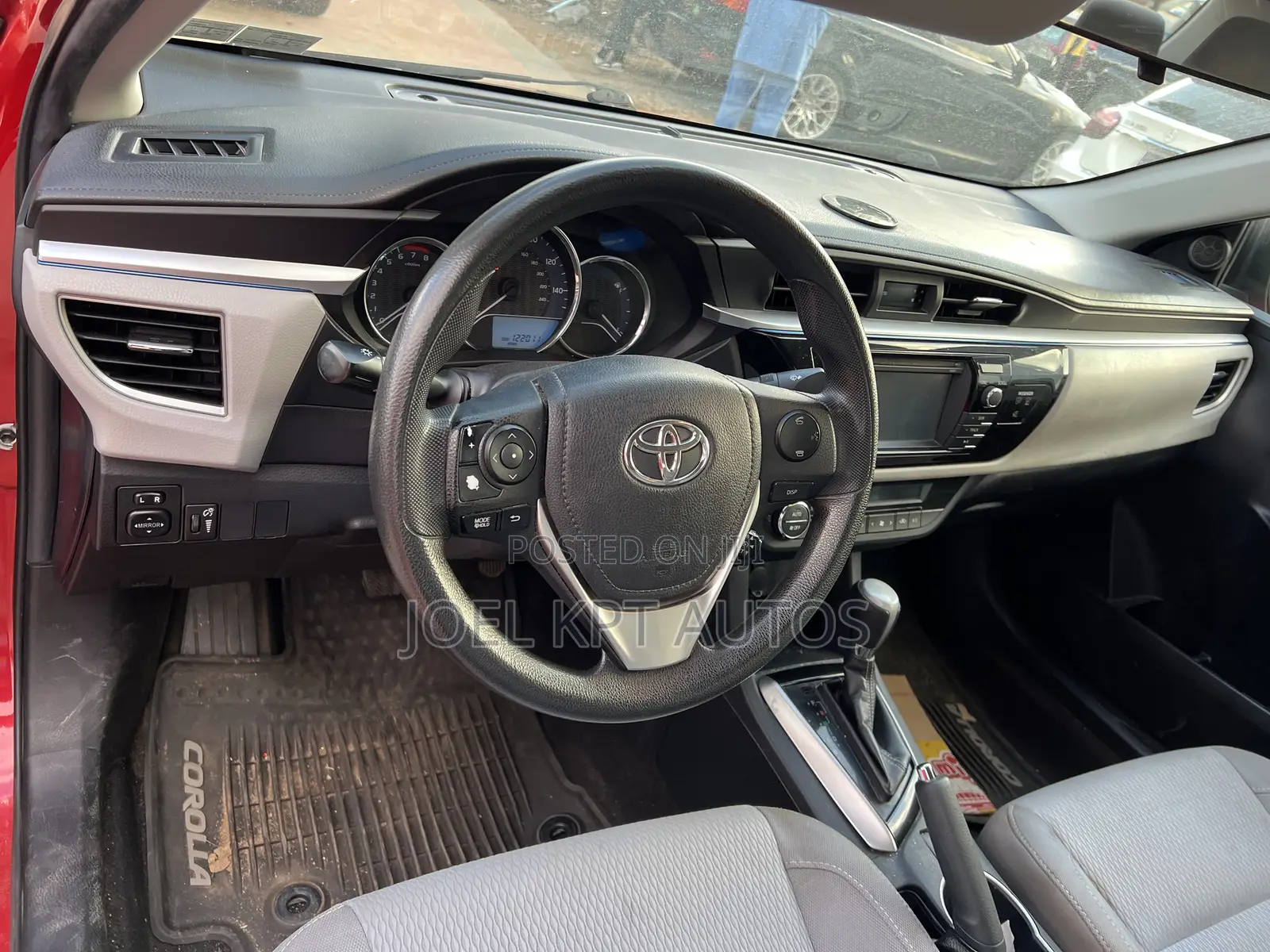 Toyota Corolla 2015 Red