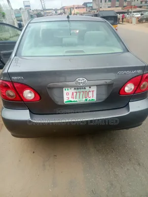 Toyota Corolla LE 2005 Gray