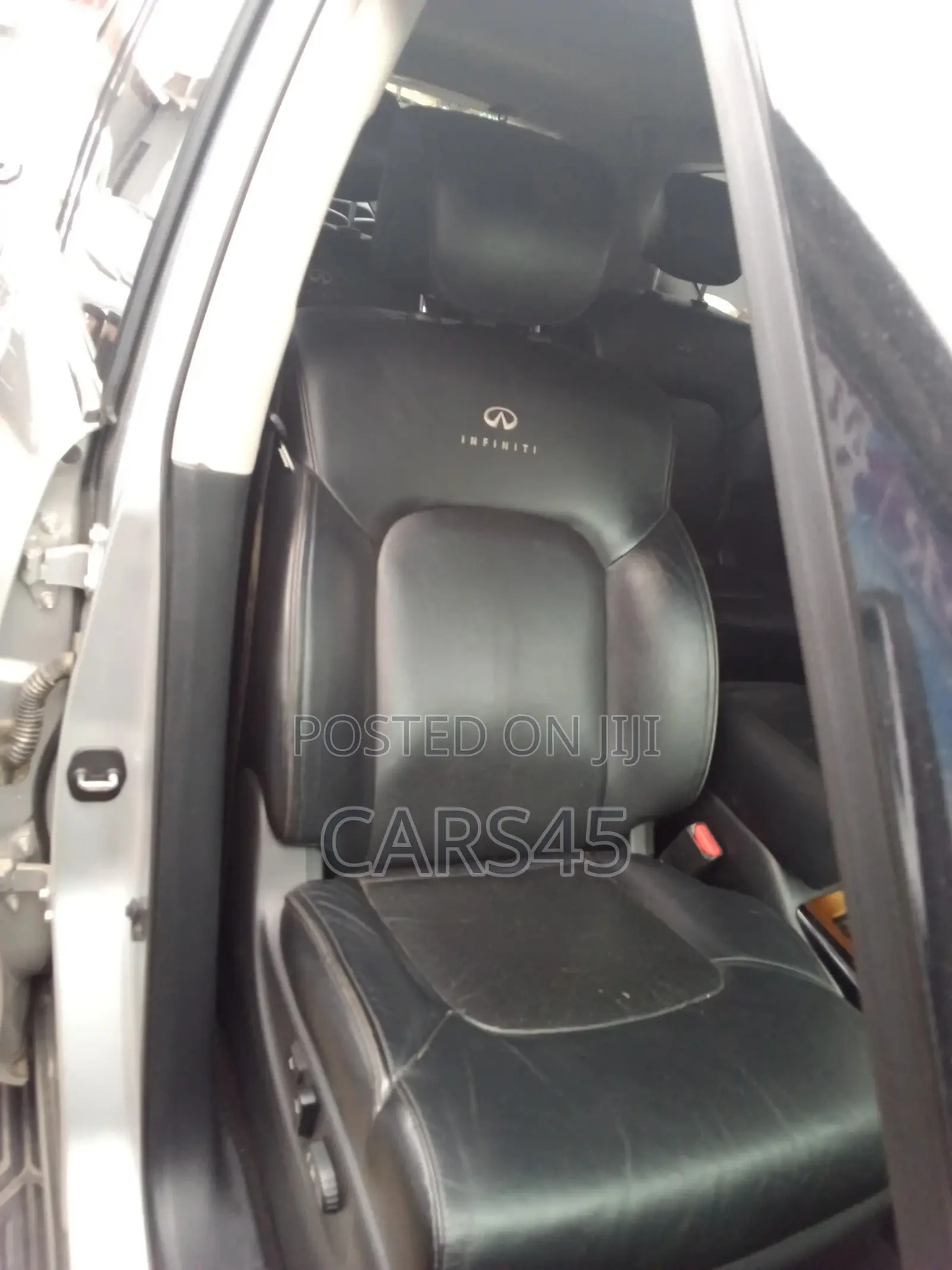 Infiniti QX56 2011 Silver