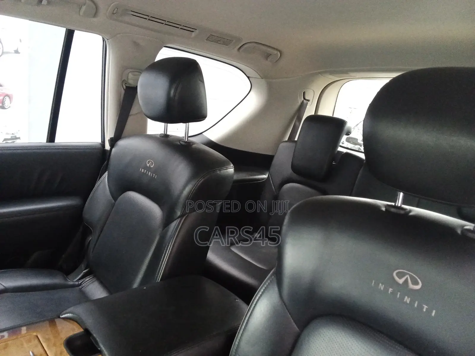 Infiniti QX56 2011 Silver
