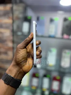 Apple iPhone 15 256 GB