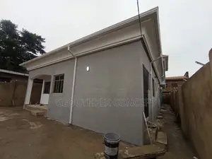 Mini Flat in Agbowo for rent