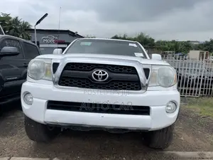 Toyota Tacoma 2008 White